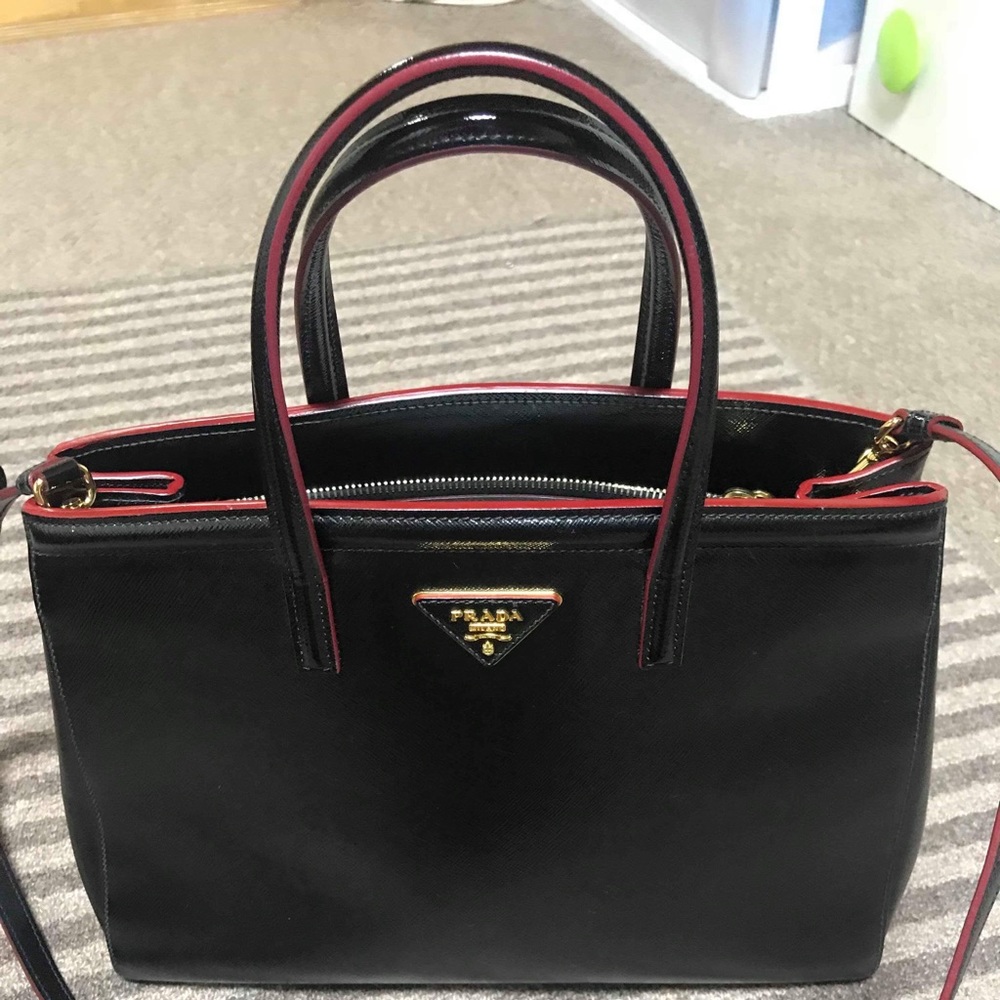 Authentic Prada Saffiano Vernice Nero